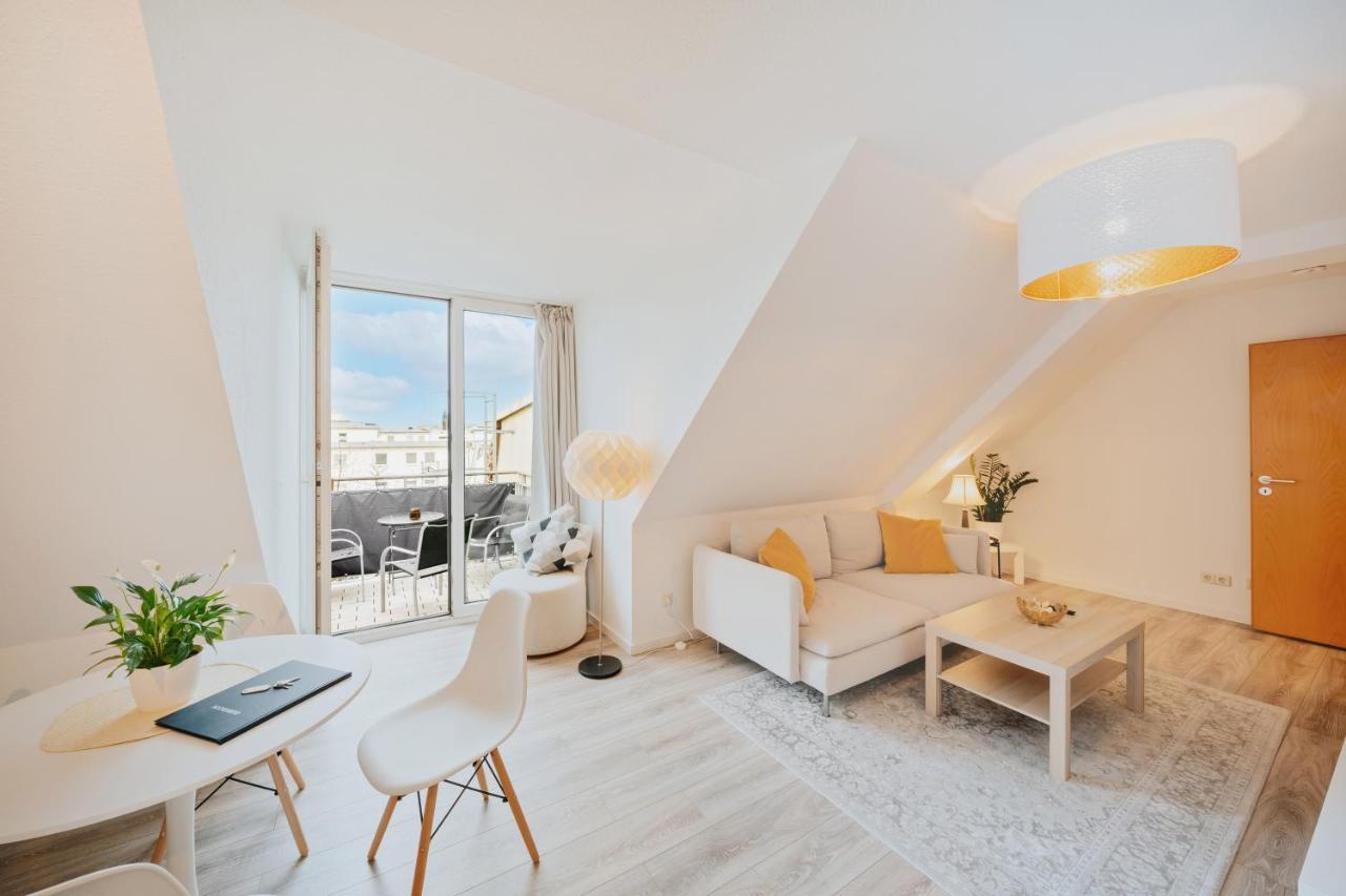 Bliss Place - Serviced Apartment - Arbeitsplatz, Zentral, Kueche, Waschmaschine, Smarttv Magdeburg Kültér fotó