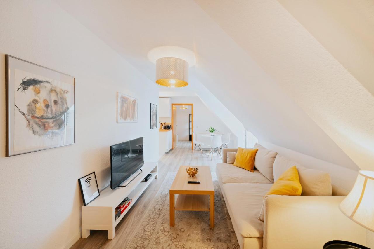 Bliss Place - Serviced Apartment - Arbeitsplatz, Zentral, Kueche, Waschmaschine, Smarttv Magdeburg Kültér fotó