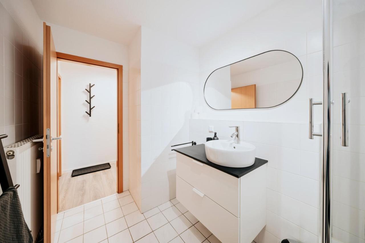 Bliss Place - Serviced Apartment - Arbeitsplatz, Zentral, Kueche, Waschmaschine, Smarttv Magdeburg Kültér fotó