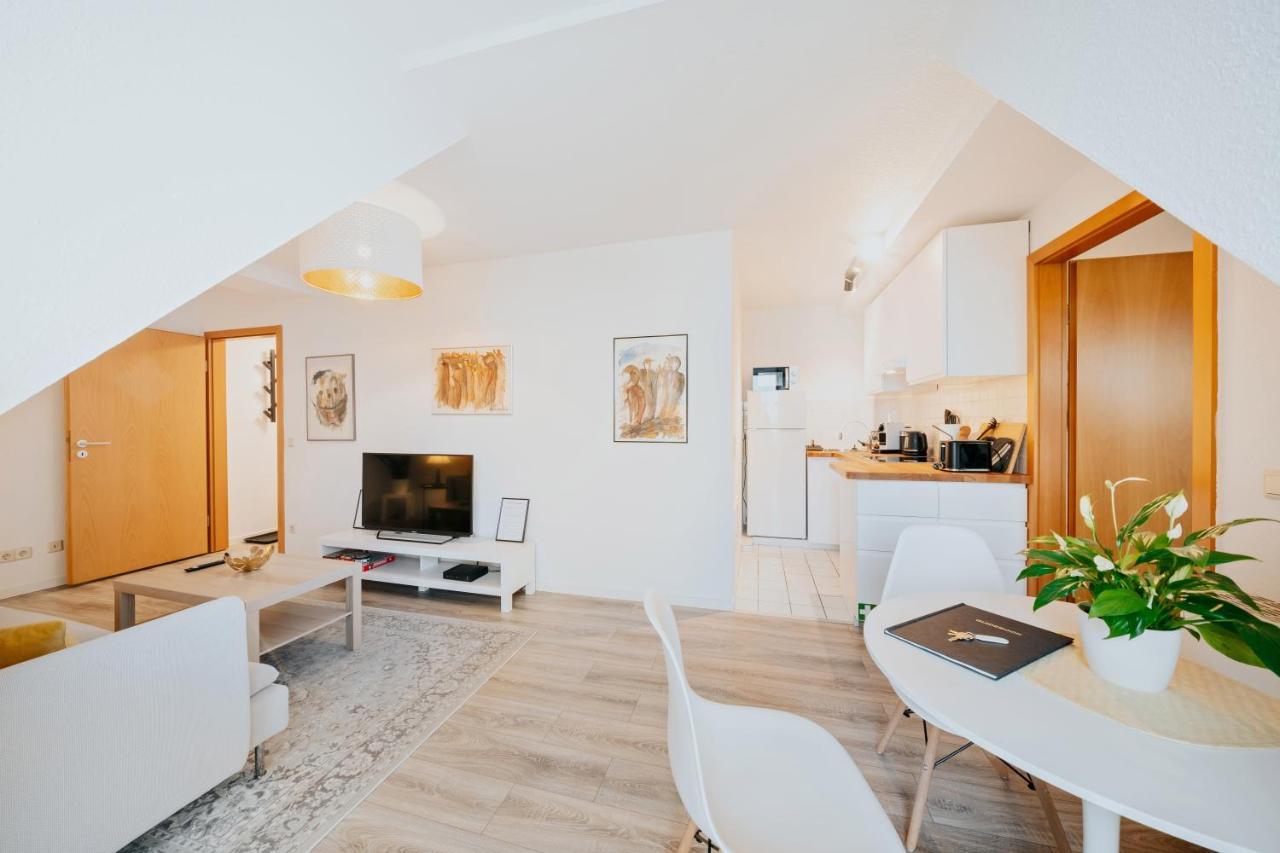 Bliss Place - Serviced Apartment - Arbeitsplatz, Zentral, Kueche, Waschmaschine, Smarttv Magdeburg Kültér fotó